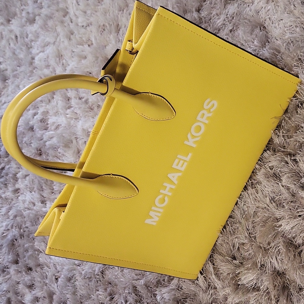 Michael Kors Yellow Tote Bag - Picture 3 of 8